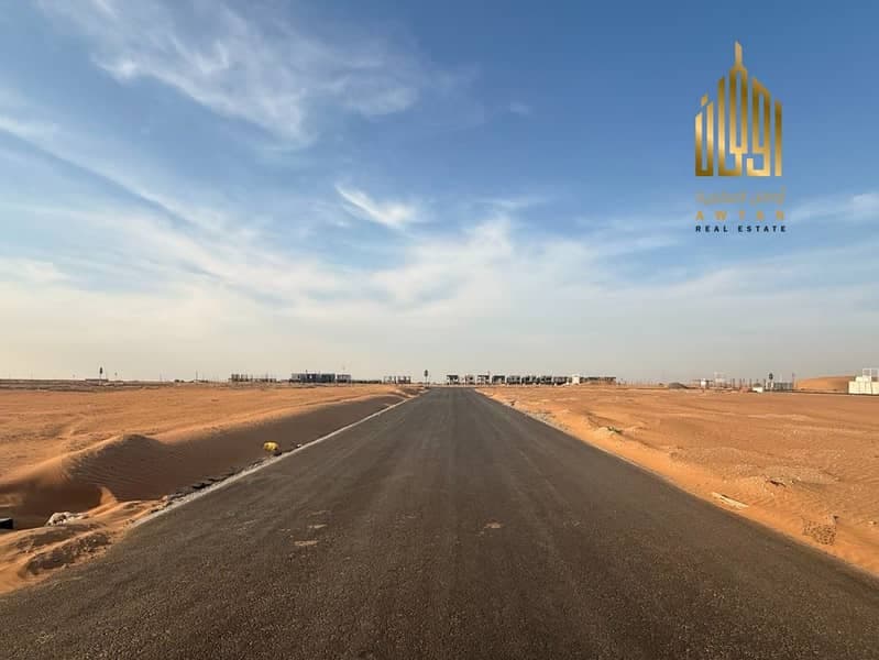 Two Adjacent Corner Plots for Sale in Al Surrah, photo 3