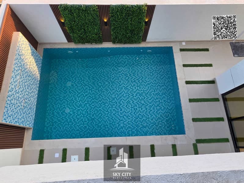 Move-in ready, direct from the owner (registration and ownership transfer fees included). Features two floors plus a roof terrace, 5 bedrooms, a swimm، Al Helio
