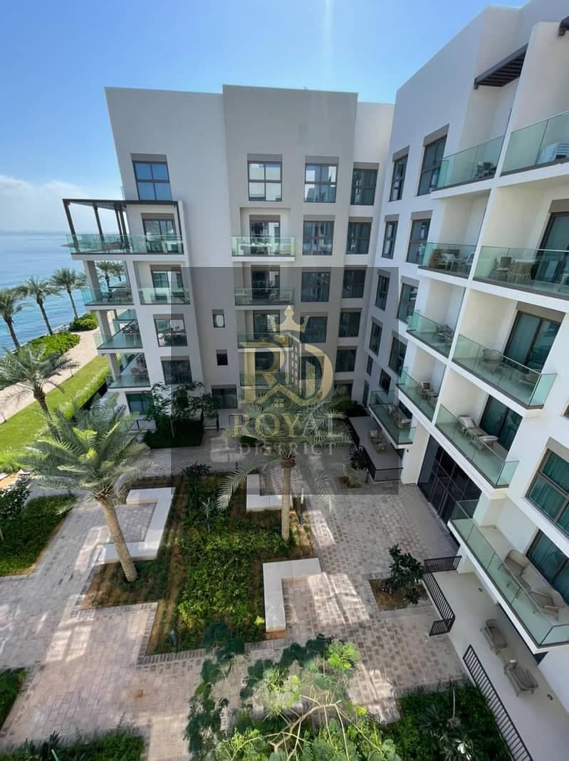 DISTRESS DEAL | 2-BR + MAID | FULLY FURNISHED WITH STUNNING SEA FULL VIEW | LOCALS & GCC, photo 2