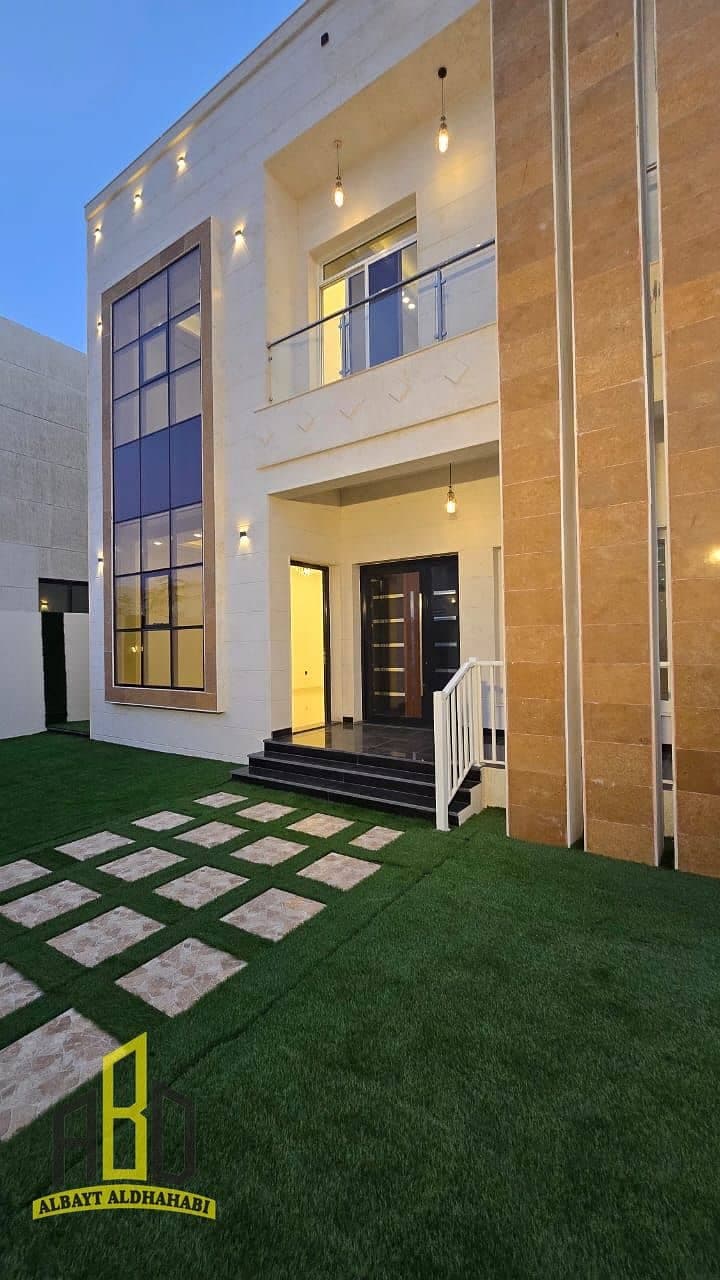 A very distinctive corner villa for sale, situated at the intersection of two paved roads. Freehold ownership available to all nationalities. A specia, photo 3