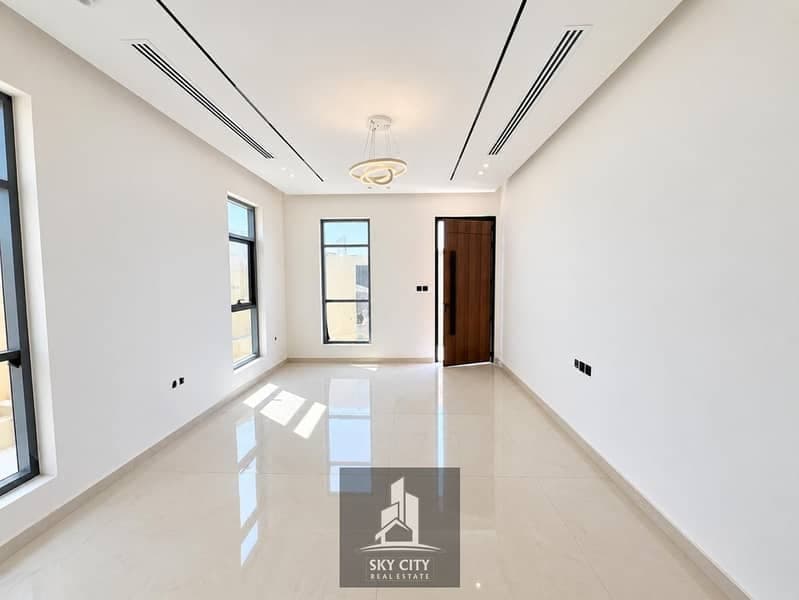 An exceptional location and a once-in-a-lifetime opportunity: a luxurious, modern villa for sale—featuring a contemporary Dubai-style design—located, photo 2